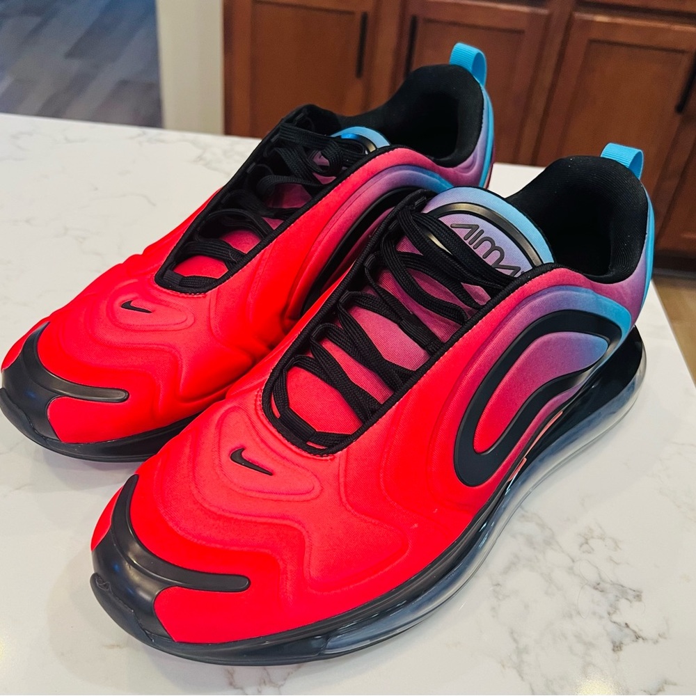 Nike AirMax 720 University Red Blue Fury size 14